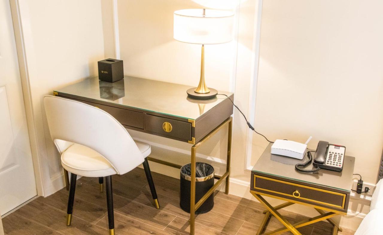 Noble Cebu Hotel Екстериор снимка